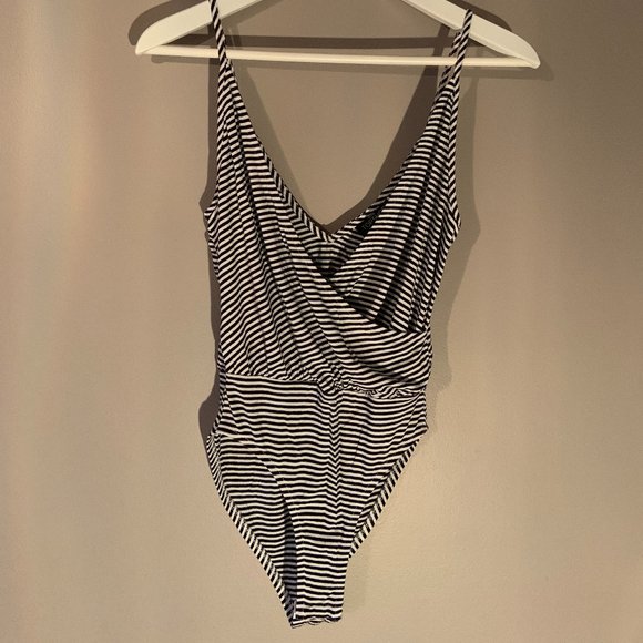 Topshop Stripped Bodysuit - Picture 1 of 3